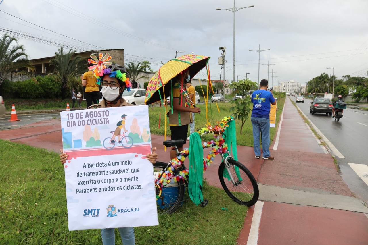 SMTT comemora Dia Nacional do Ciclista com ação educativa - SMTT Aracaju